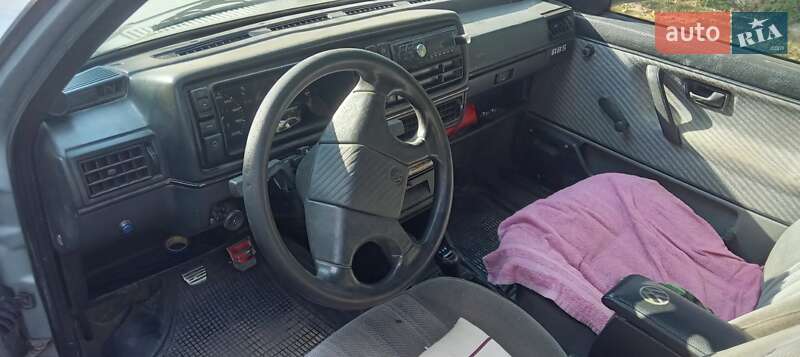 Седан Volkswagen Jetta 1984 в Рава-Руській