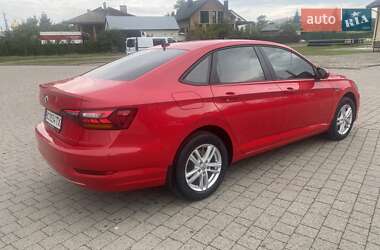 Седан Volkswagen Jetta 2019 в 