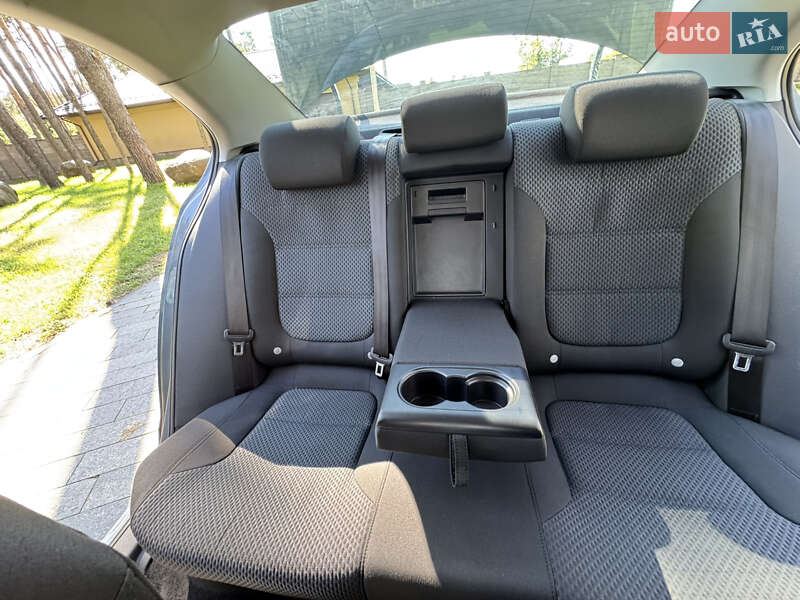Седан Volkswagen Jetta 2011 в Житомире