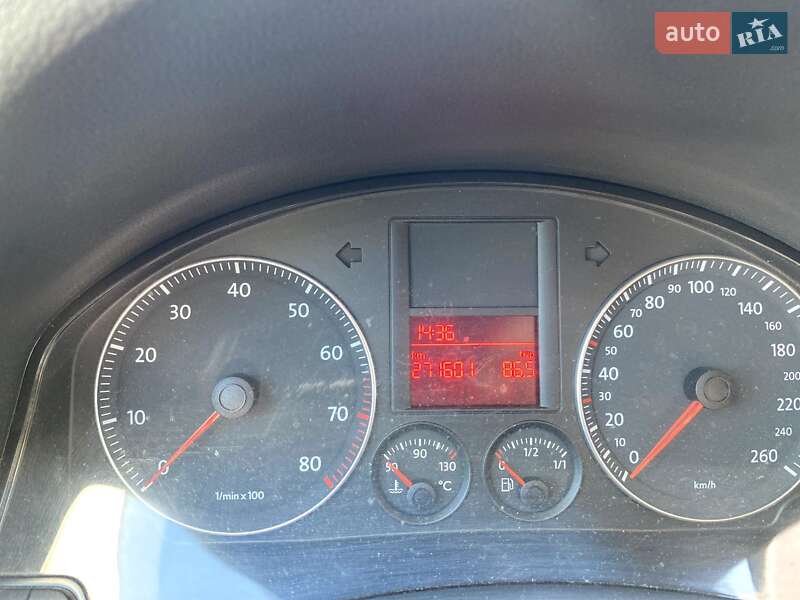 Седан Volkswagen Jetta 2006 в Чернігові