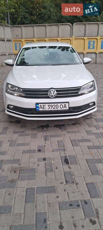 Volkswagen Jetta 2016
