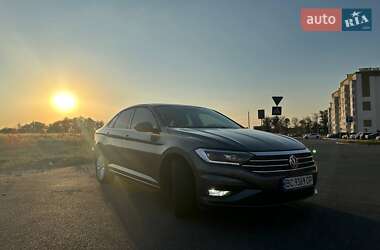 Седан Volkswagen Jetta 2019 в 
