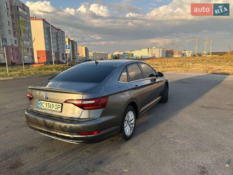 Седан Volkswagen Jetta 2019 в Виннице