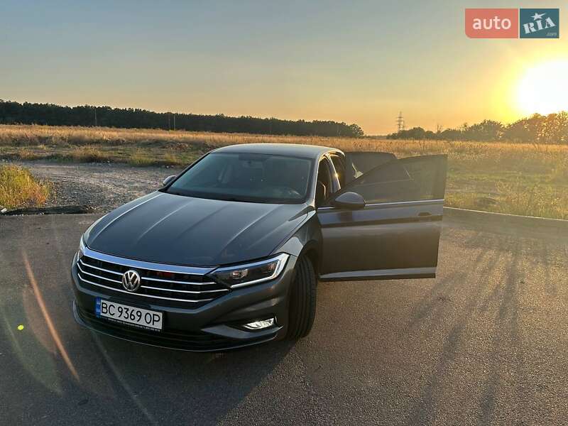 Седан Volkswagen Jetta 2019 в Виннице