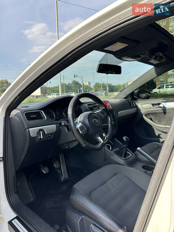 Седан Volkswagen Jetta 2012 в Киеве