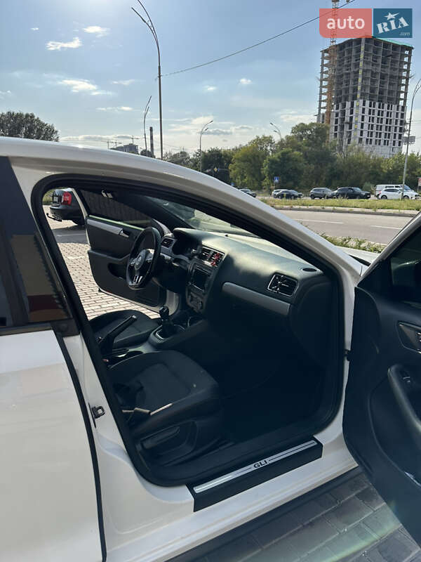 Седан Volkswagen Jetta 2012 в Киеве