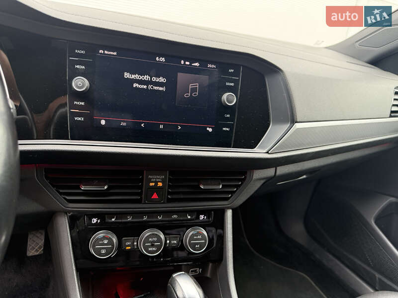 Седан Volkswagen Jetta 2019 в Одессе