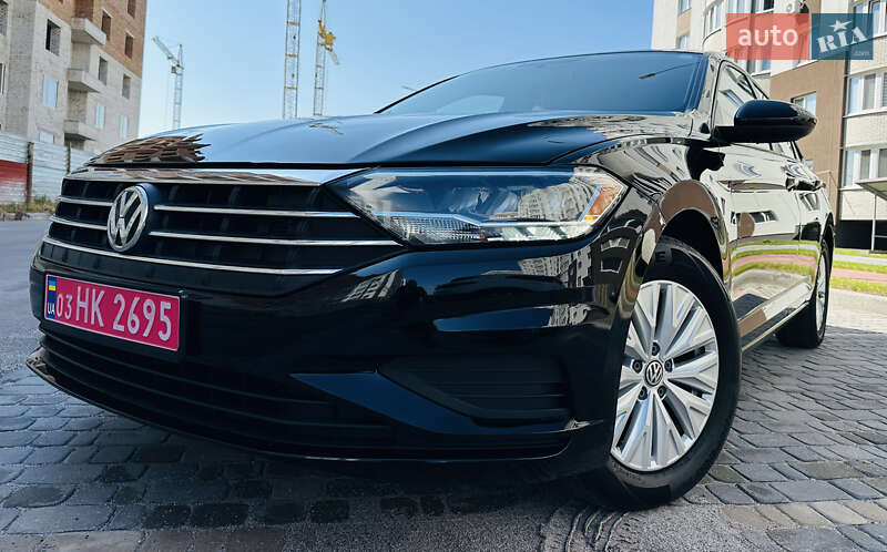 Седан Volkswagen Jetta 2019 в Виннице