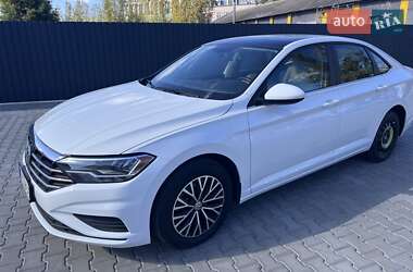 Седан Volkswagen Jetta 2019 в Києві