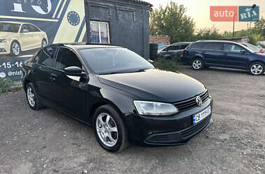 Седан Volkswagen Jetta 2012 в 