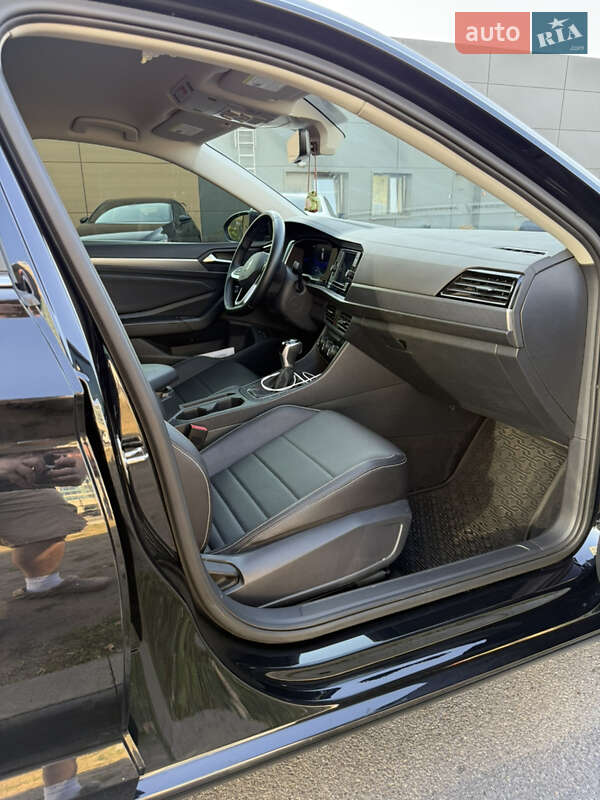Седан Volkswagen Jetta 2023 в Дніпрі