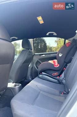 Седан Volkswagen Jetta 2012 в 