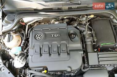 Седан Volkswagen Jetta 2015 в 