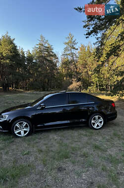 Седан Volkswagen Jetta 2014 в Змиеве