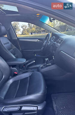 Седан Volkswagen Jetta 2014 в Змиеве