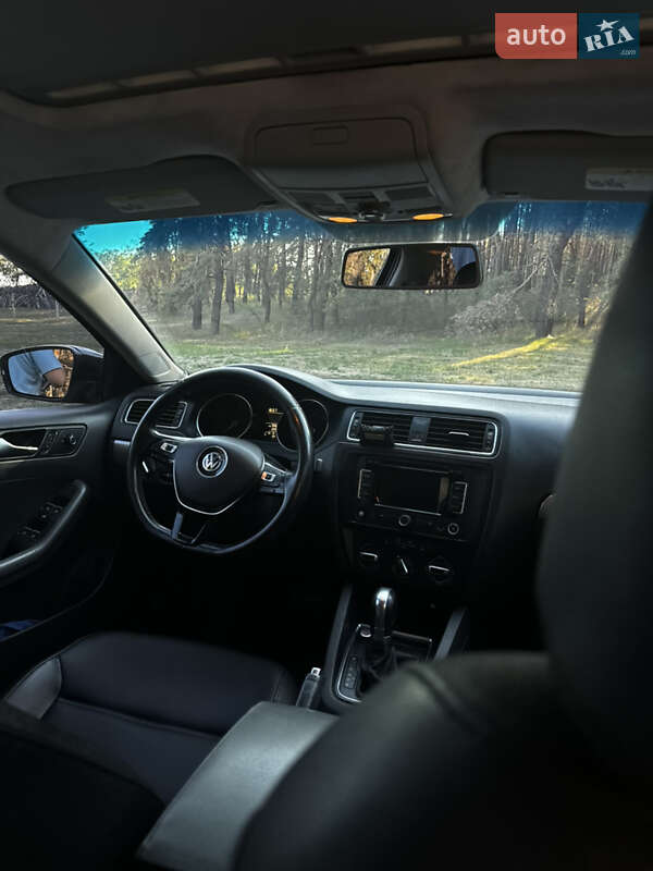 Седан Volkswagen Jetta 2014 в Зміїві