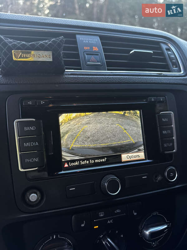 Седан Volkswagen Jetta 2014 в Зміїві