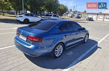Седан Volkswagen Jetta 2016 в 