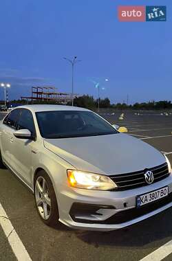 Седан Volkswagen Jetta 2011 в Киеве