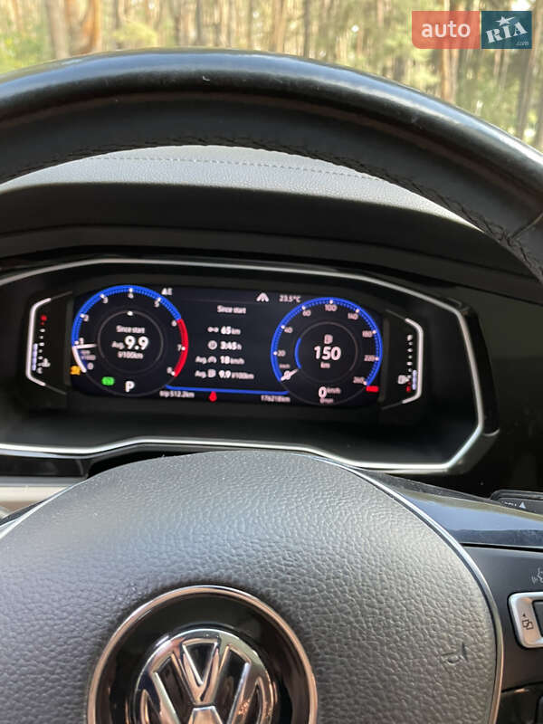 Седан Volkswagen Jetta 2018 в Киеве