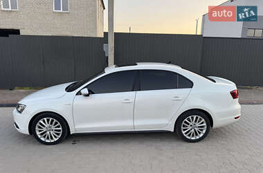Седан Volkswagen Jetta 2013 в 
