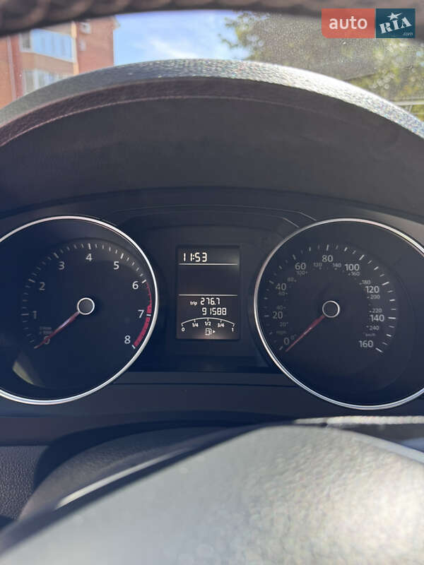 Седан Volkswagen Jetta 2017 в Кременчуге