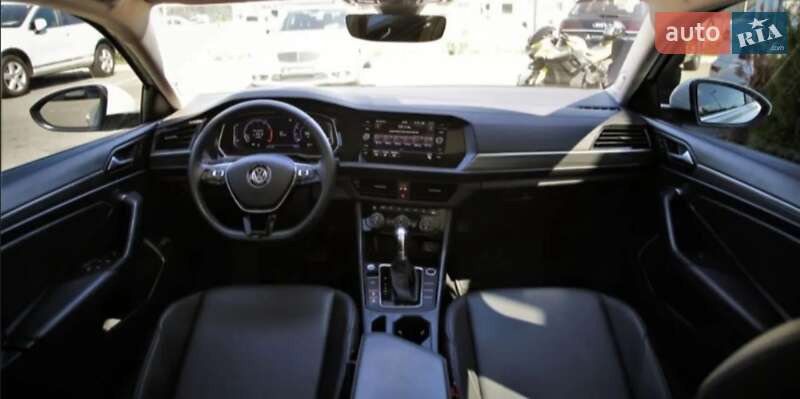 Седан Volkswagen Jetta 2019 в Харкові