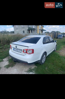Седан Volkswagen Jetta 2008 в 