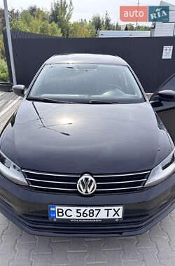 Седан Volkswagen Jetta 2017 в Львове