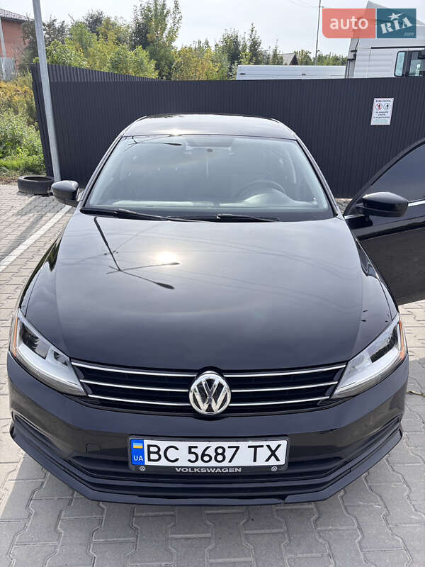 Седан Volkswagen Jetta 2017 в 