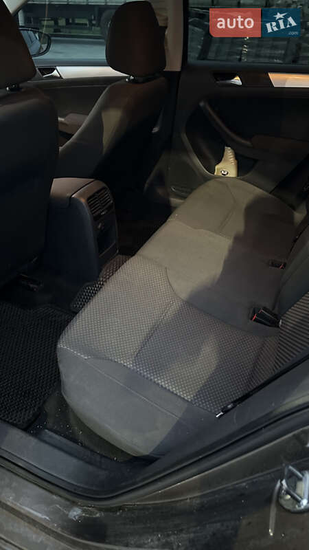 Седан Volkswagen Jetta 2011 в Виннице