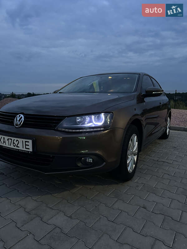 Седан Volkswagen Jetta 2011 в Виннице