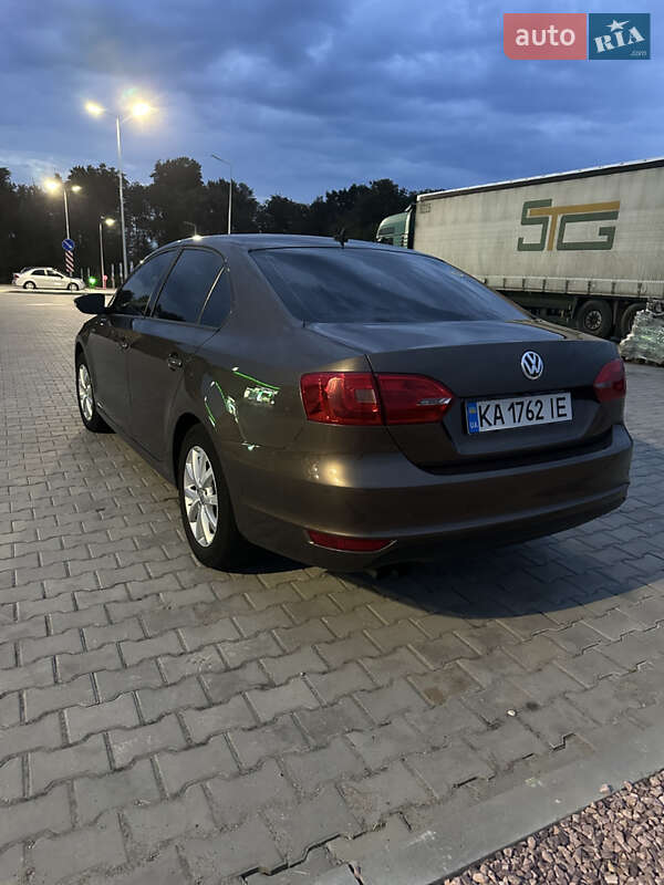Седан Volkswagen Jetta 2011 в Виннице