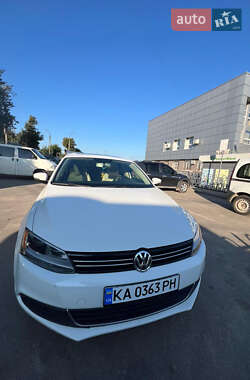 Седан Volkswagen Jetta 2014 в Сумах