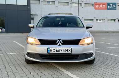 Седан Volkswagen Jetta 2011 в 