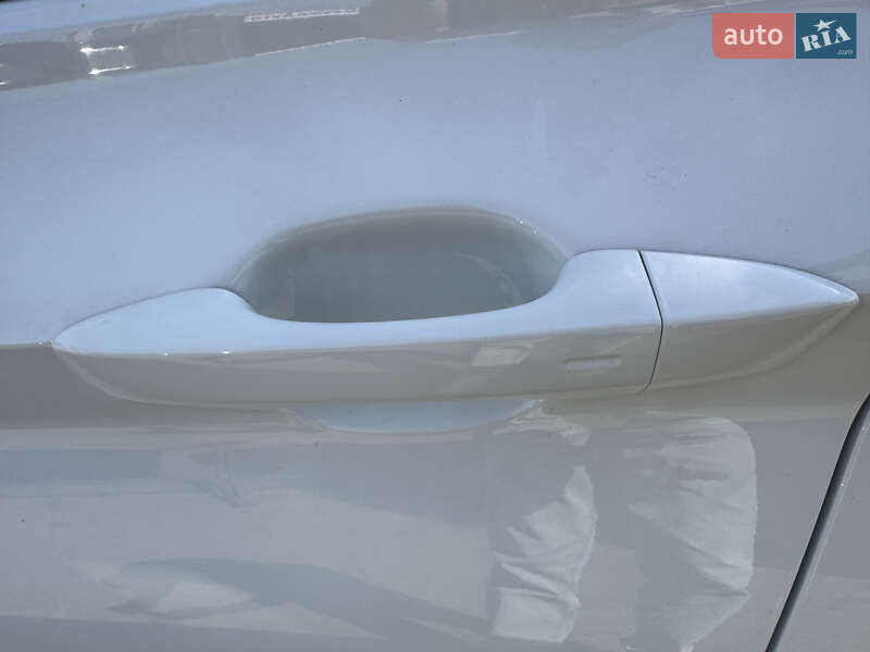 Седан Volkswagen Jetta 2019 в Києві