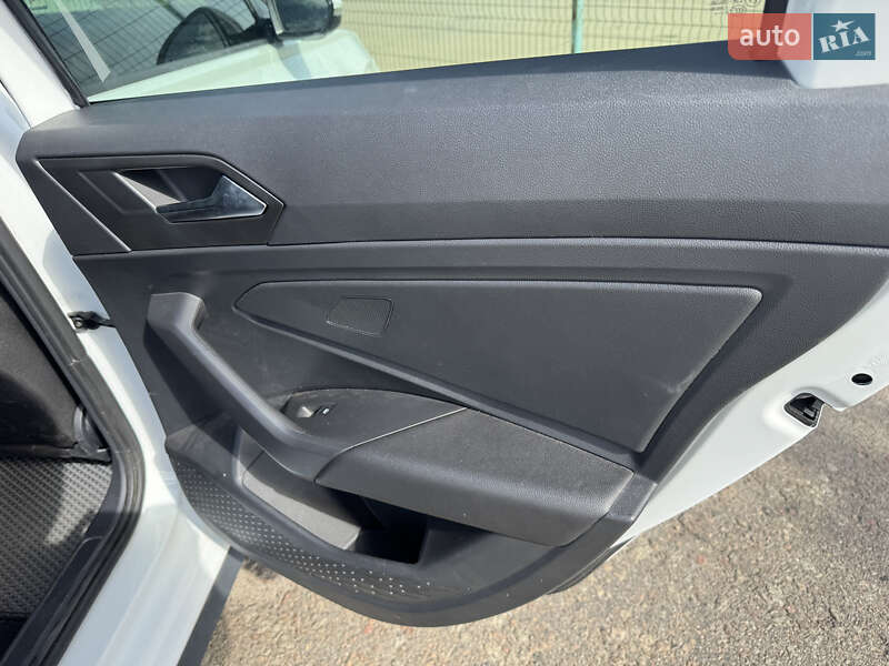 Седан Volkswagen Jetta 2019 в Києві