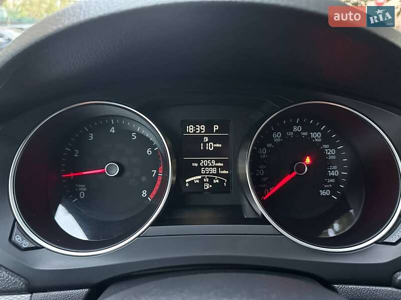 Седан Volkswagen Jetta 2016 в Киеве