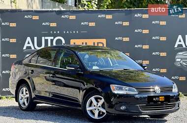 Седан Volkswagen Jetta 2010 в Харькове