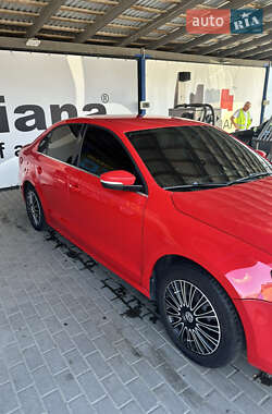 Седан Volkswagen Jetta 2012 в 