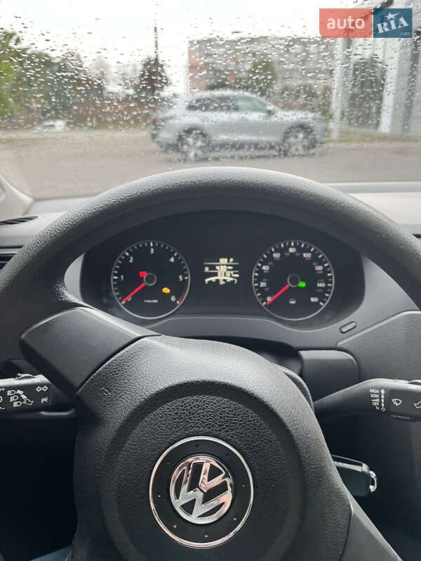 Седан Volkswagen Jetta 2014 в Кропивницком