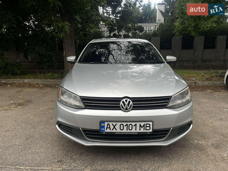 Седан Volkswagen Jetta 2010 в Харкові