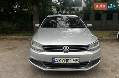 Седан Volkswagen Jetta 2010 в 