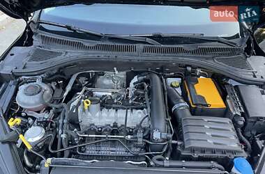 Седан Volkswagen Jetta 2020 в 