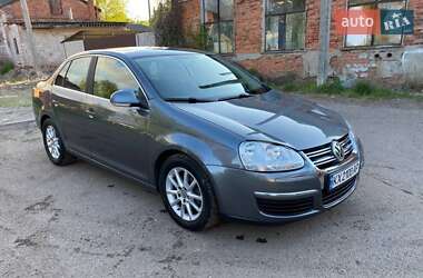 Седан Volkswagen Jetta 2008 в 