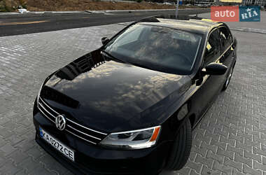 Седан Volkswagen Jetta 2015 в Киеве