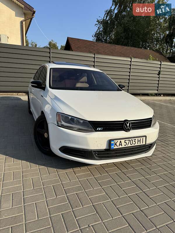 Седан Volkswagen Jetta 2011 в Черкассах