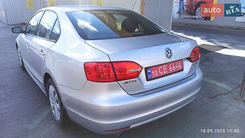 Седан Volkswagen Jetta 2011 в Броварах