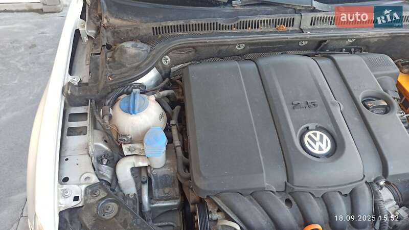 Седан Volkswagen Jetta 2011 в Броварах