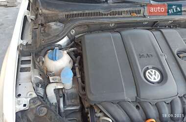 Седан Volkswagen Jetta 2011 в 